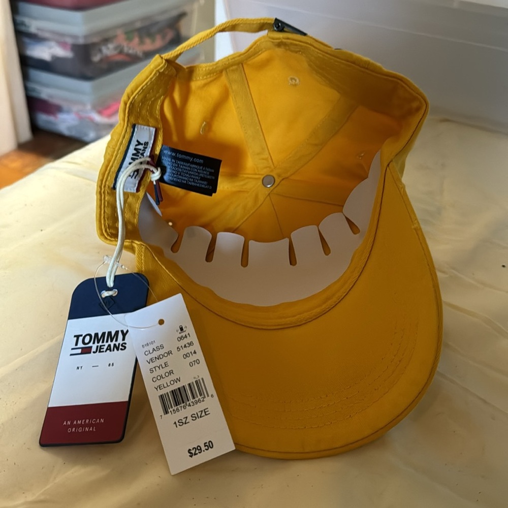 Tommy Hilfiger baseball cap - Picture 2 of 2